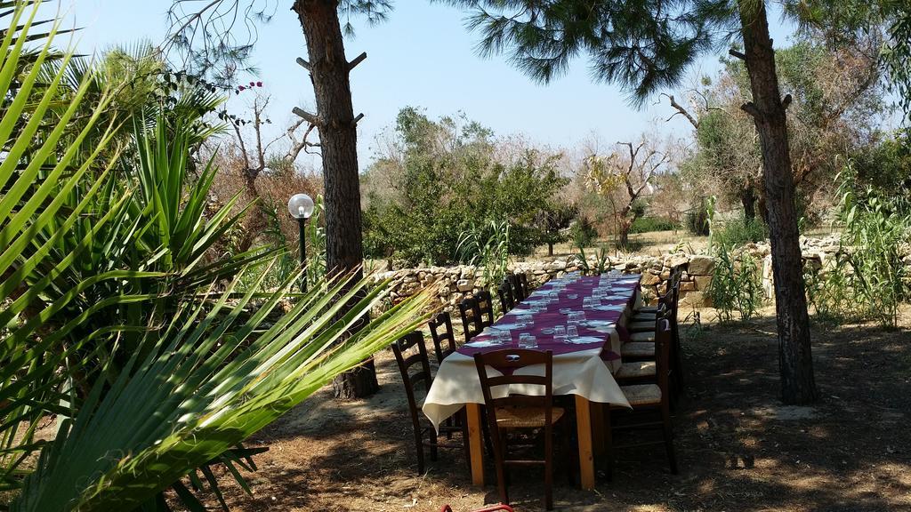 Agriturismo Tenuta La Siesta Галиполи Екстериор снимка