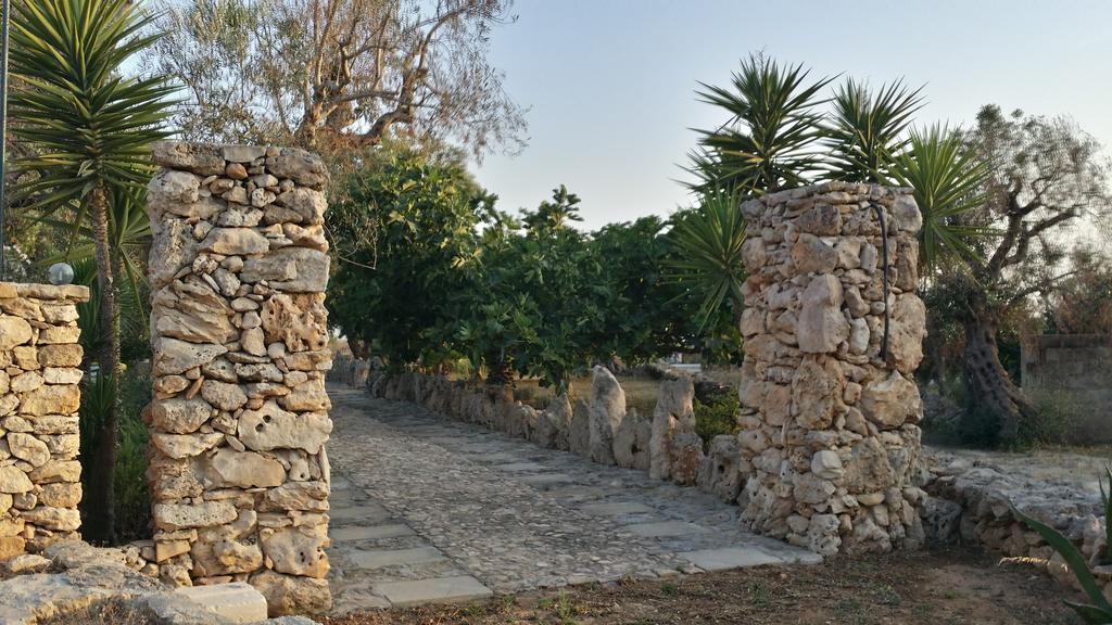 Agriturismo Tenuta La Siesta Галиполи Екстериор снимка