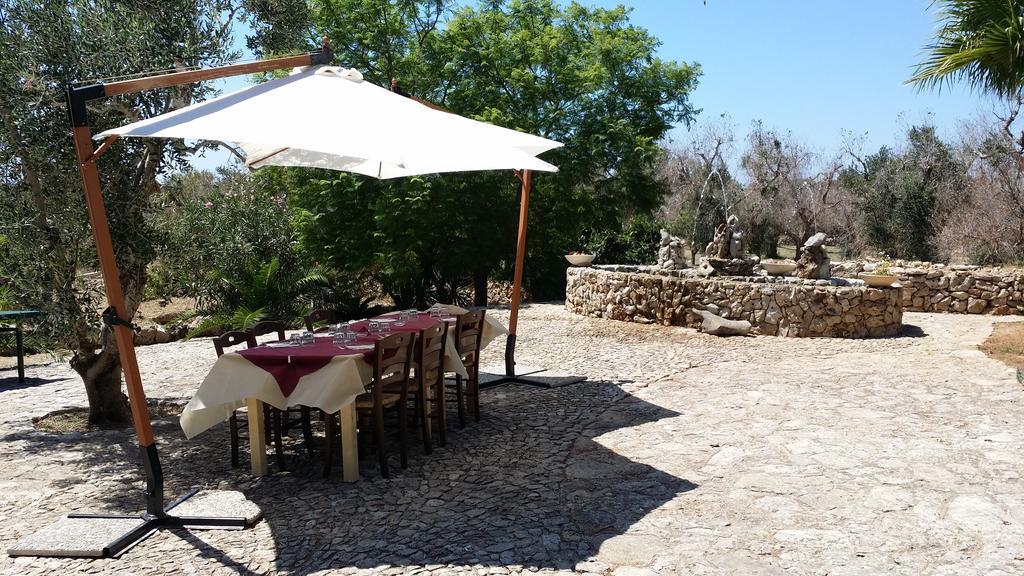 Agriturismo Tenuta La Siesta Галиполи Екстериор снимка