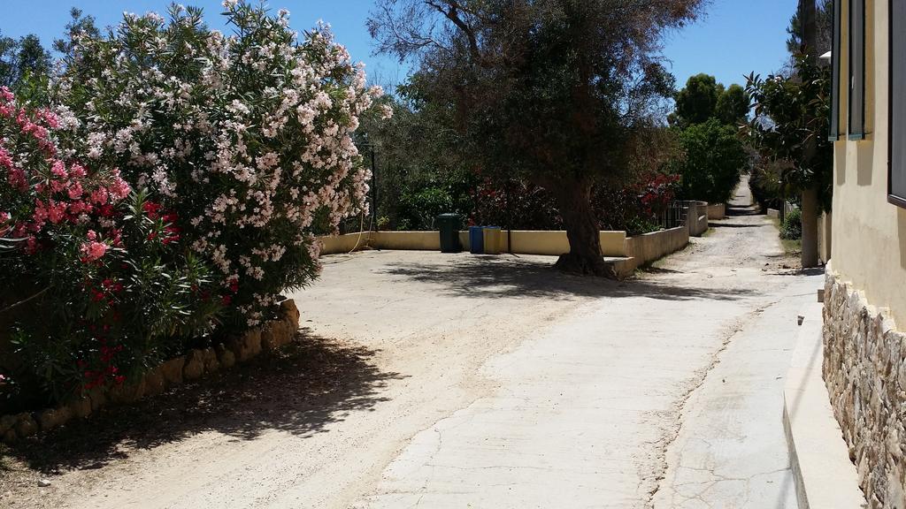 Agriturismo Tenuta La Siesta Галиполи Екстериор снимка